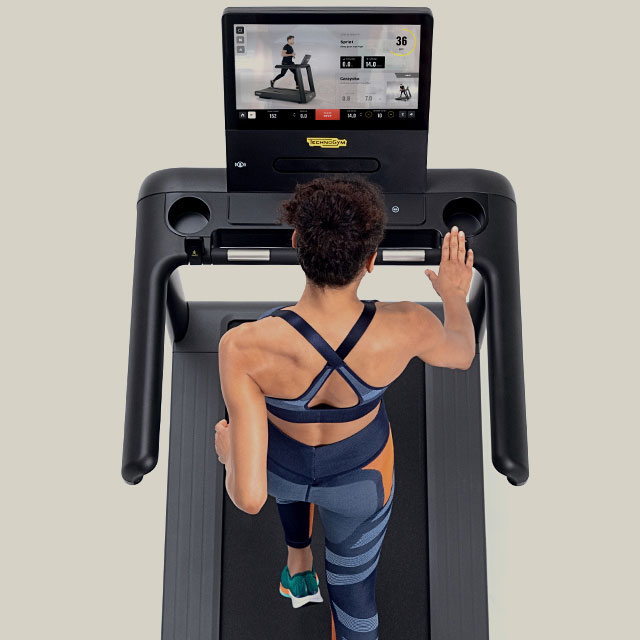 Консоль Technogym Live